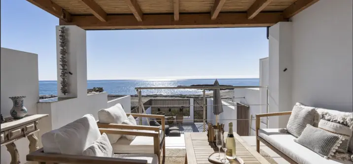 Venta de casa pareada en Estepona 1