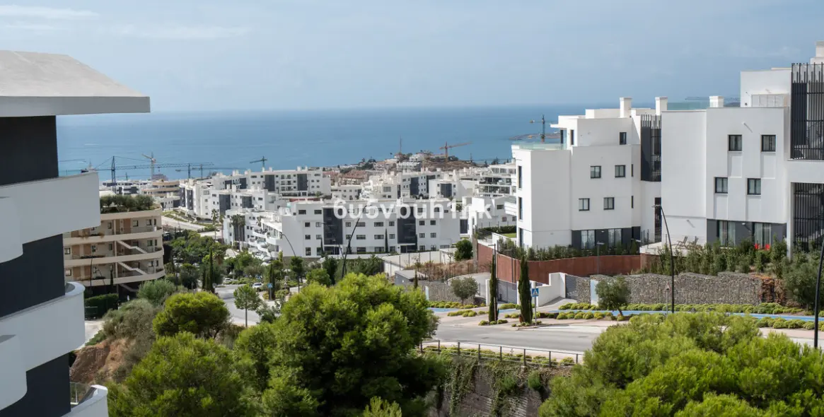Sale of middle floor apartment in Fuengirola 5