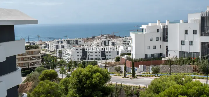Sale of middle floor apartment in Fuengirola 4