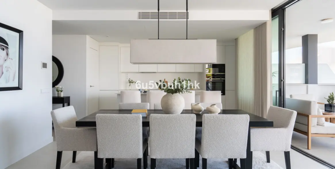 Sale of middle floor apartment in Fuengirola 15