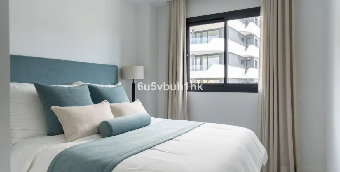 Sale of middle floor apartment in Fuengirola 39