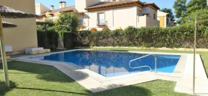 Venta de adosado en San Pedro de Alcántara 3
