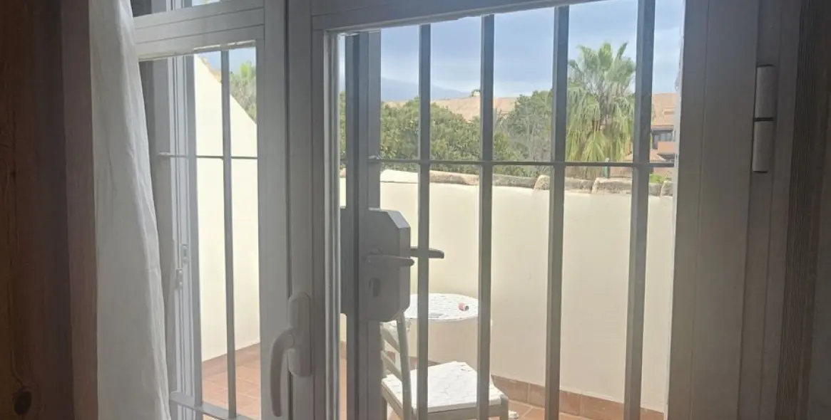 Sale of townhouse in San Pedro de Alcántara 18