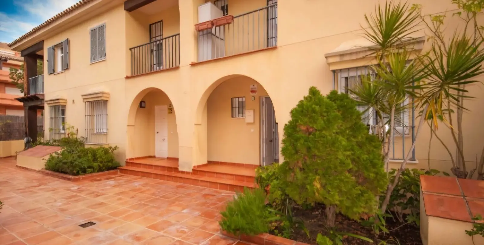 Sale of townhouse in San Pedro de Alcántara 2