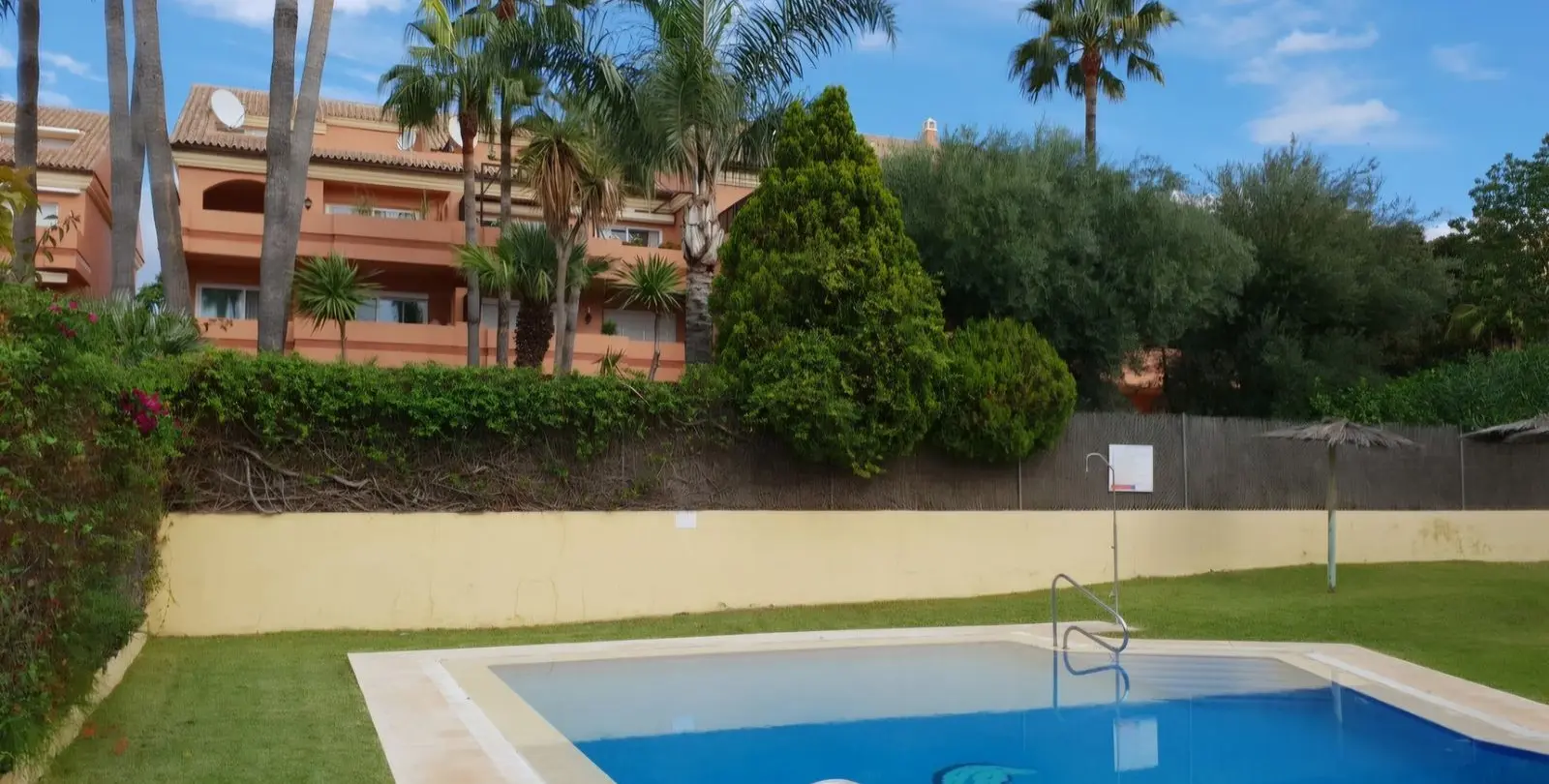 Sale of townhouse in San Pedro de Alcántara 3