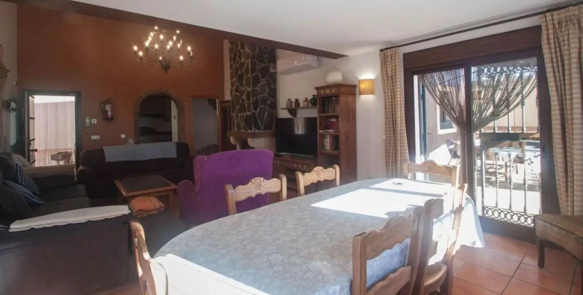 Продажа  отдельно стоящей виллы в Estepona 14