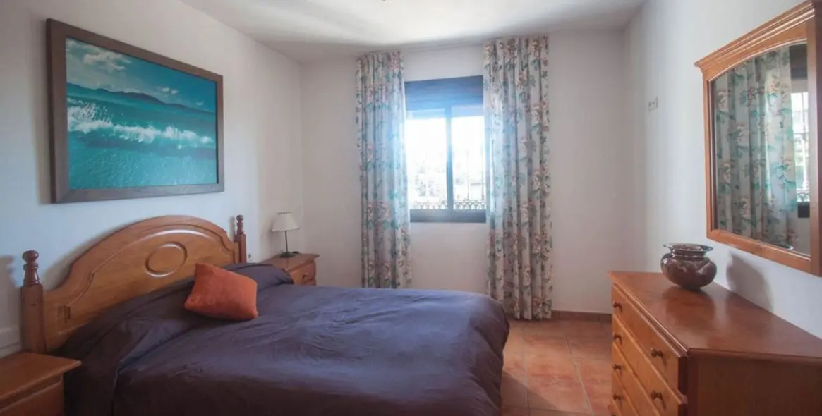 Продажа  отдельно стоящей виллы в Estepona 17