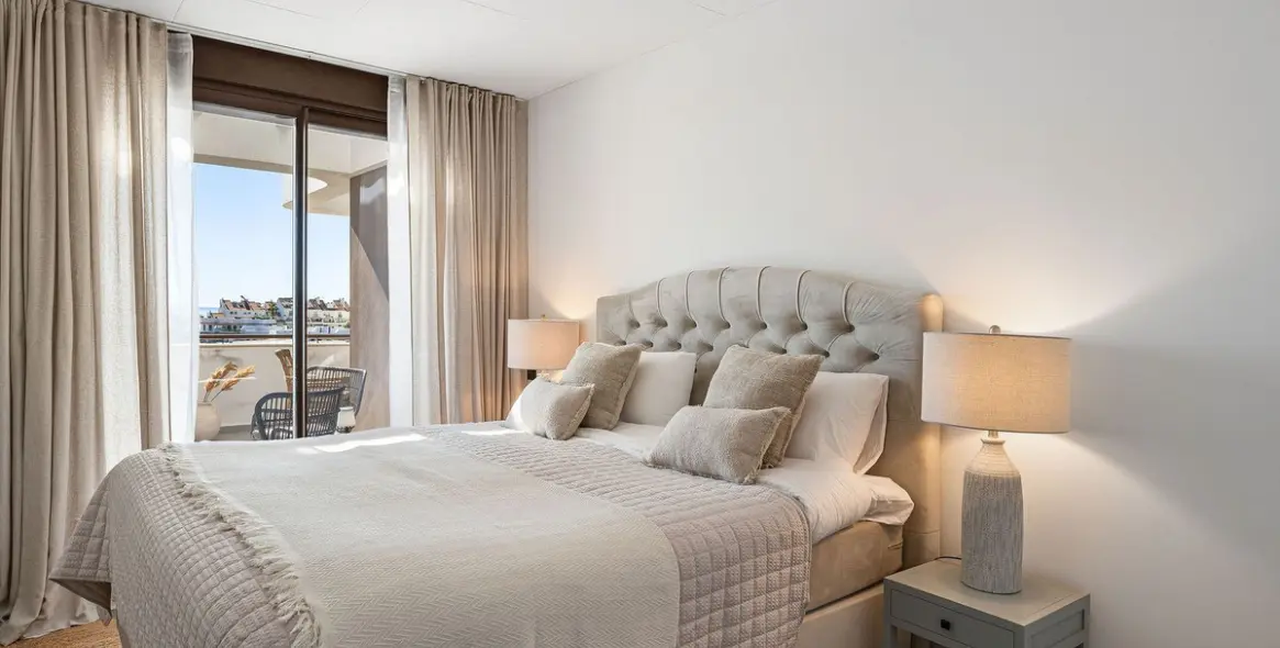 Продажа пентхауса в Estepona 16