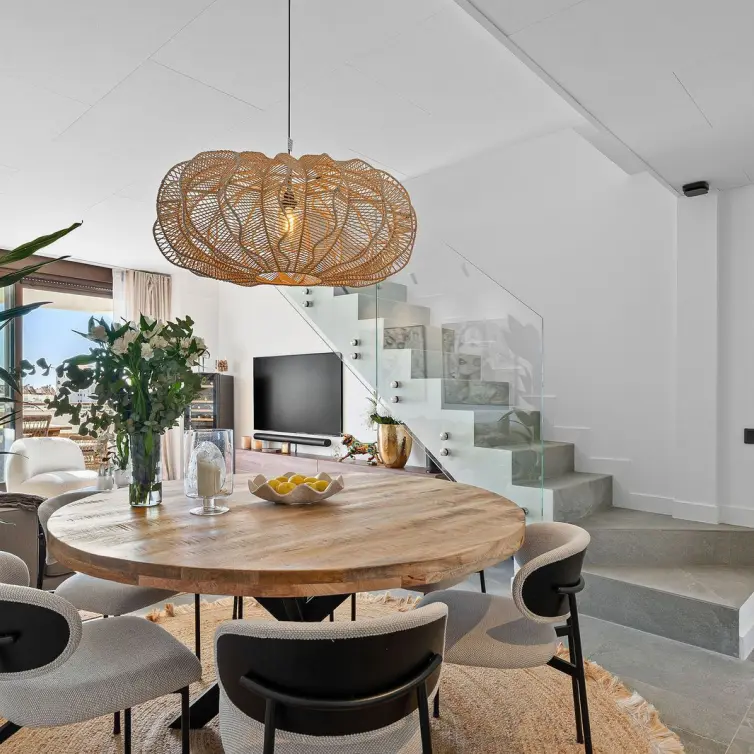 Sale of penthouse in Estepona