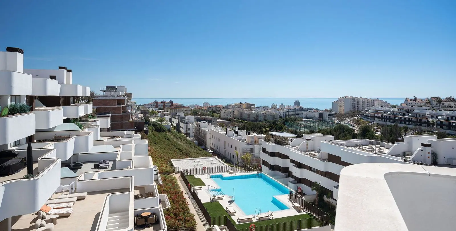 Sale of penthouse in Estepona 13