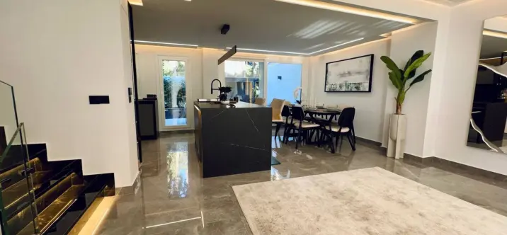 Продажа таунхауса в Marbella 1