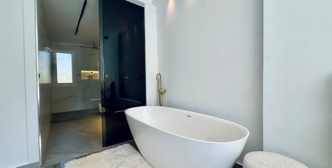 Sale of townhouse in Marbella 24