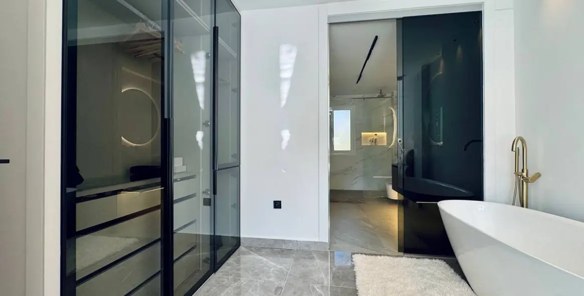 Sale of townhouse in Marbella 25