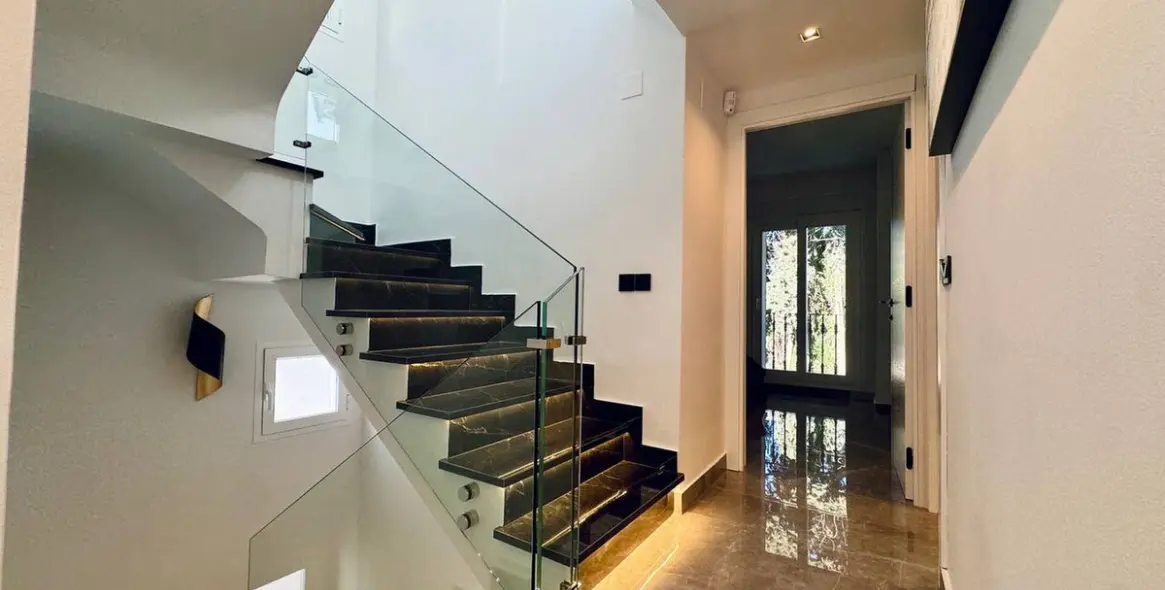 Sale of townhouse in Marbella 33