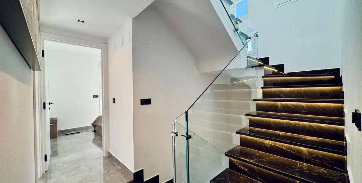 Sale of townhouse in Marbella 36