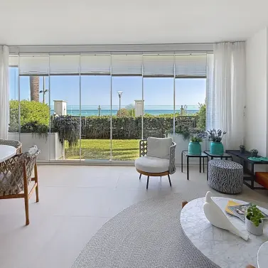 Venta de apartamento en planta baja en Estepona