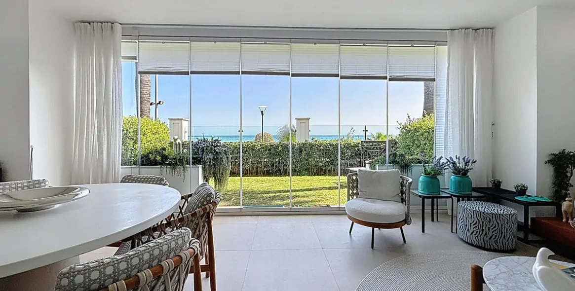Продажа апартаментов на первом этаже в Estepona 11