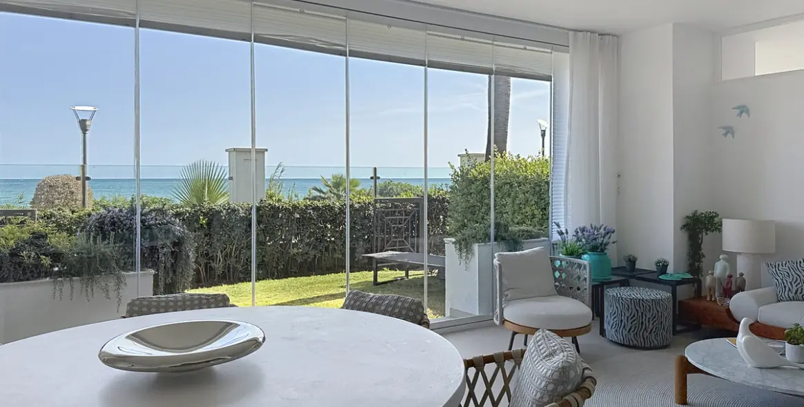 Продажа апартаментов на первом этаже в Estepona 13