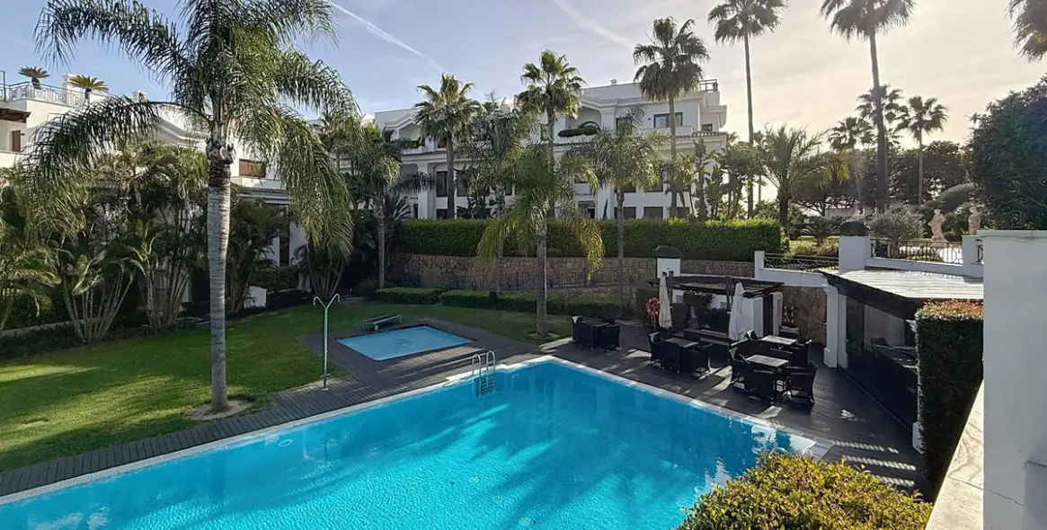 Продажа апартаментов на первом этаже в Estepona 62