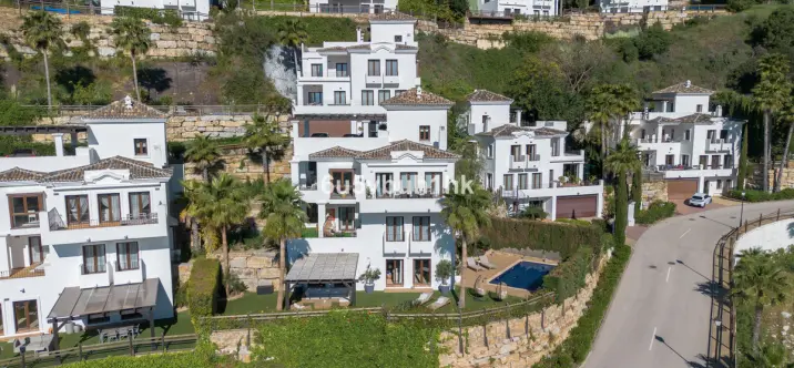 Venta de villa independiente en Benahavís 0