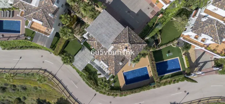 Venta de villa independiente en Benahavís 3