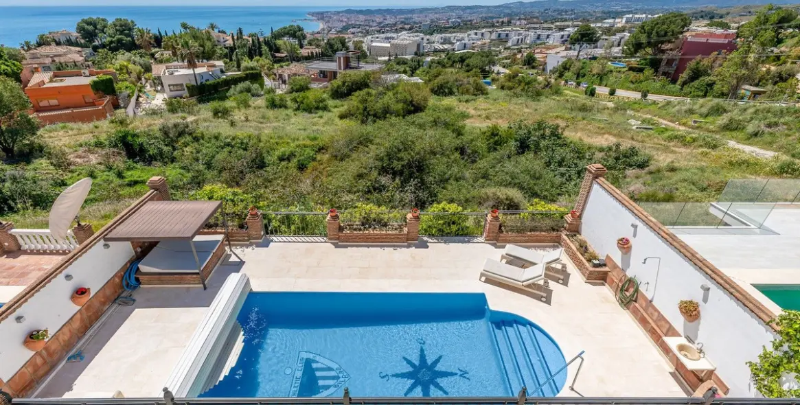 Sale of detached villa in La Capellania 2
