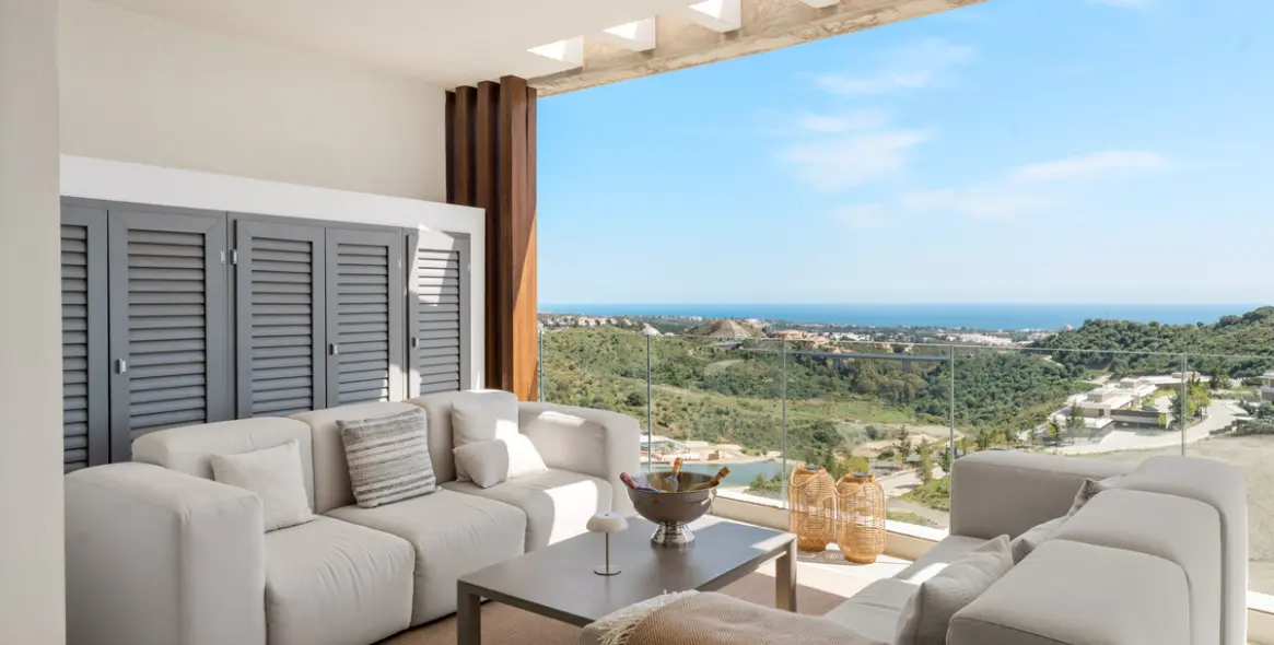 Venta de ático dúplex en Benahavís 12