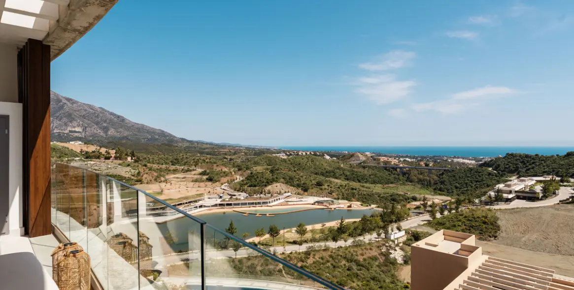 Venta de ático dúplex en Benahavís 18