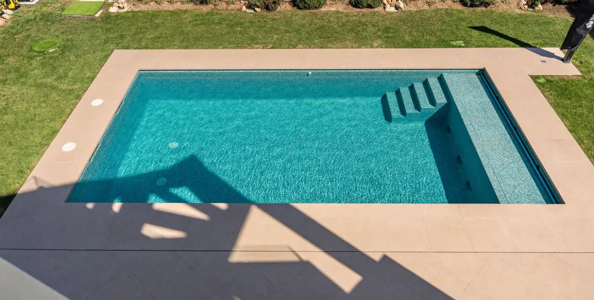 Venta de villa independiente en Atalaya 9