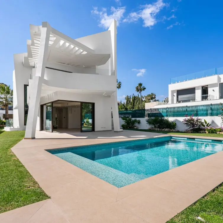 Venta de villa independiente en Atalaya
