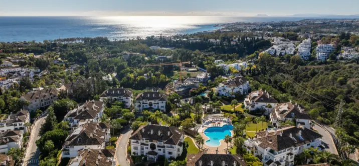 Venta de apartamento en planta media en The Golden Mile 3