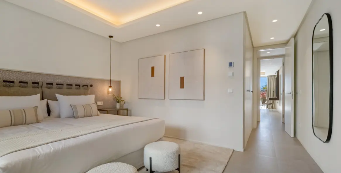 Venta de apartamento en planta media en The Golden Mile 63