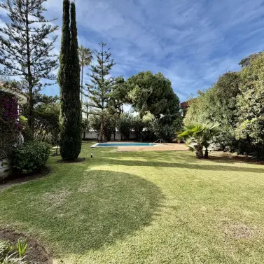 Venta de villa independiente en San Pedro de Alcántara