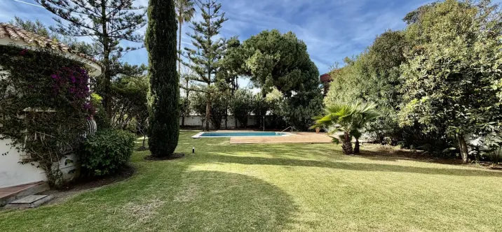 Venta de villa independiente en San Pedro de Alcántara 3