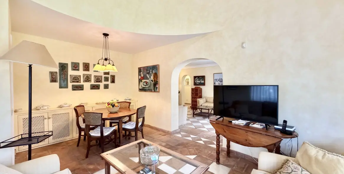 Venta de villa independiente en San Pedro de Alcántara 7