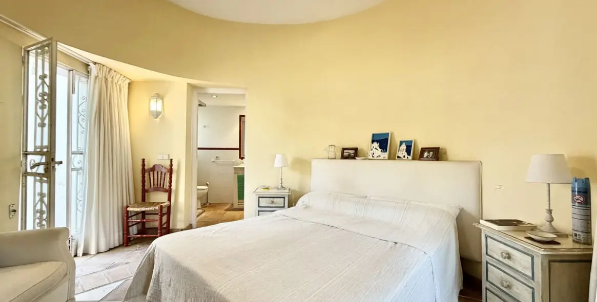 Venta de villa independiente en San Pedro de Alcántara 13