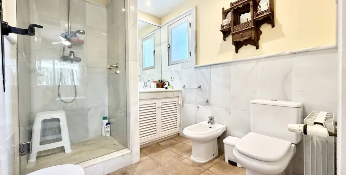 Venta de villa independiente en San Pedro de Alcántara 24