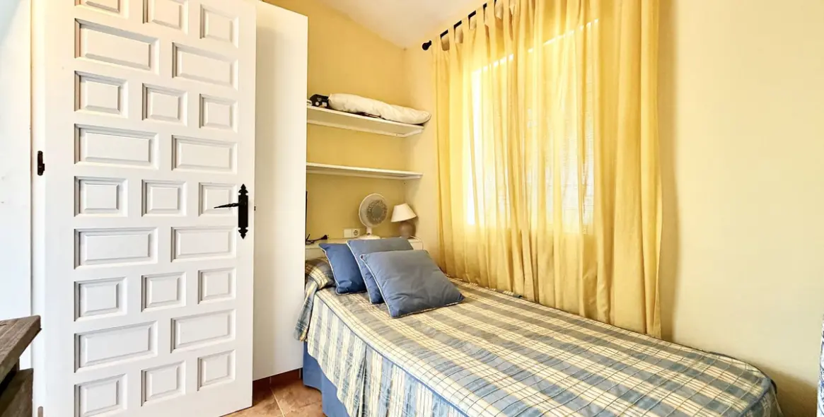 Venta de villa independiente en San Pedro de Alcántara 36