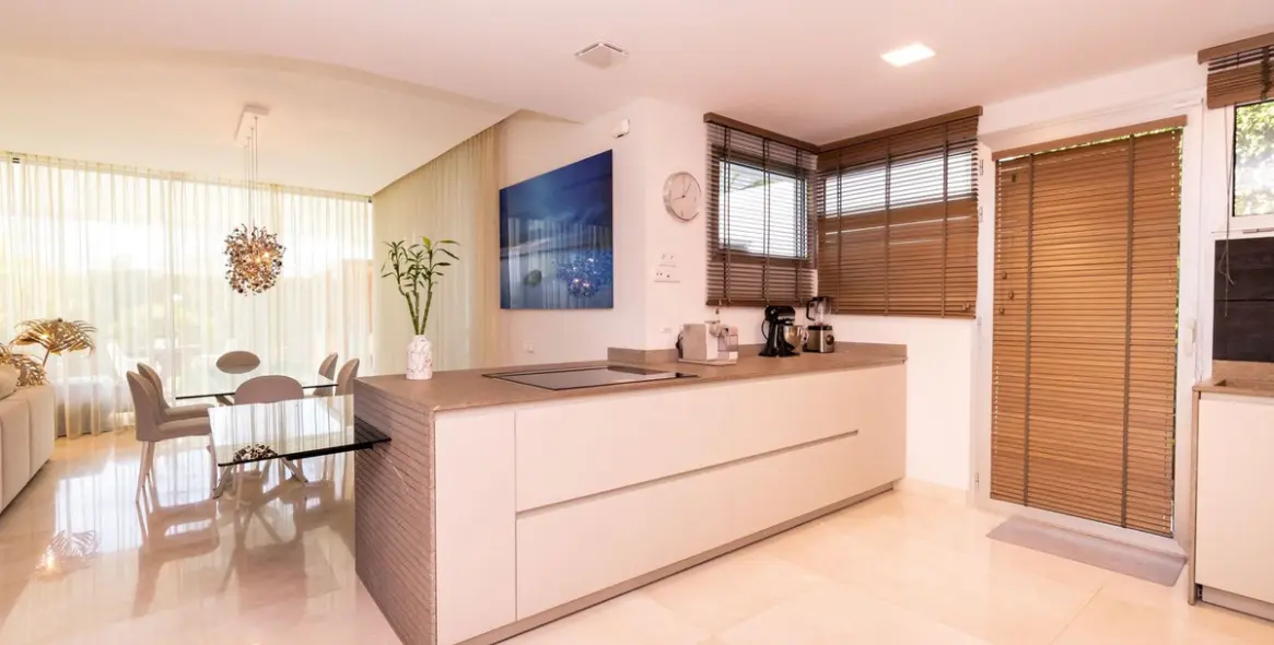 Venta de villa independiente en San Pedro de Alcántara 6