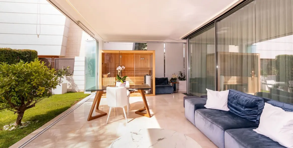 Venta de villa independiente en San Pedro de Alcántara 10