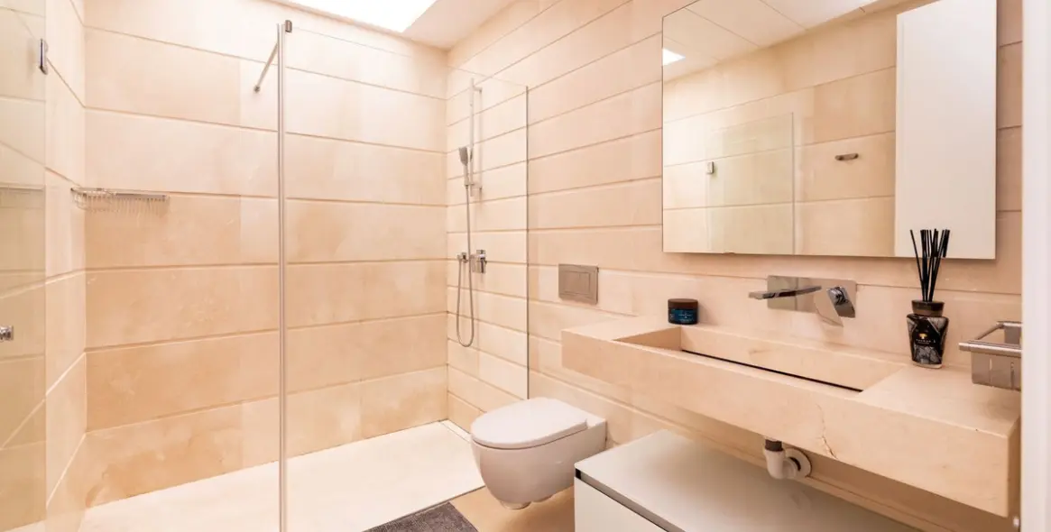 Venta de villa independiente en San Pedro de Alcántara 13