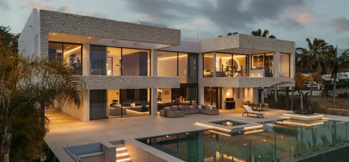 Venta de villa independiente en Benahavís 0