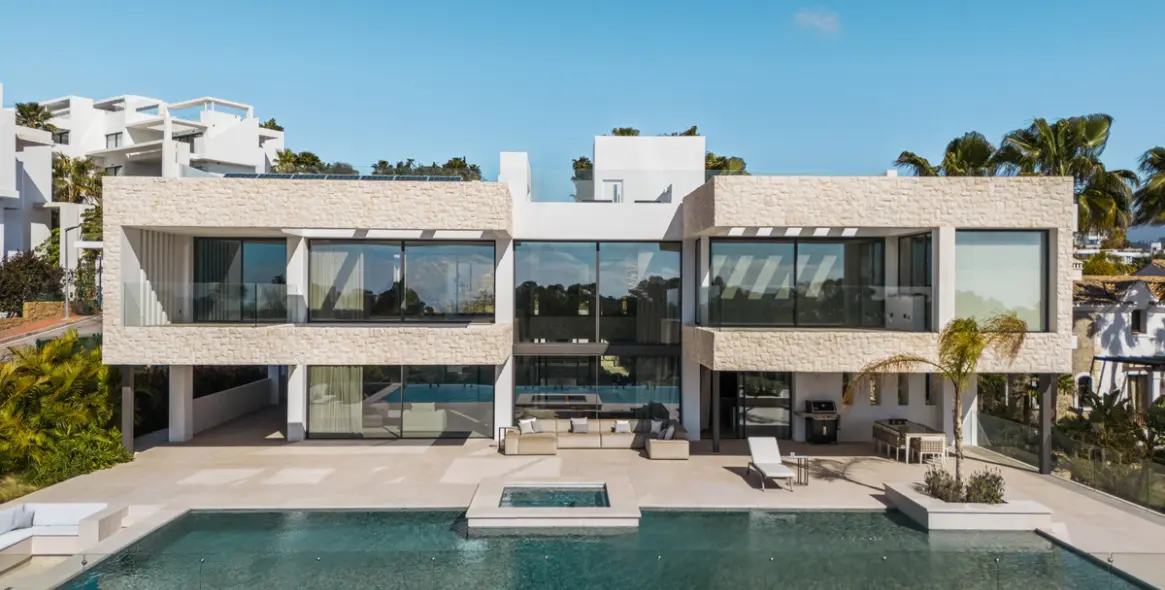 Venta de villa independiente en Benahavís 10