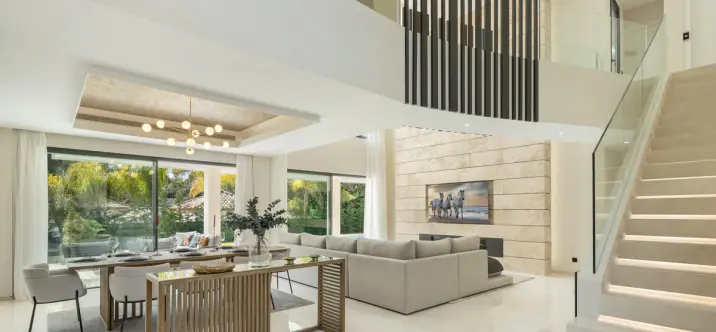 Venta de villa independiente en Nueva Andalucía 2