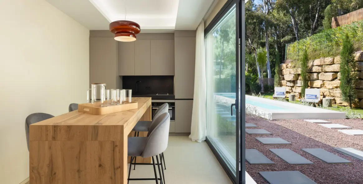 Venta de villa independiente en Nueva Andalucía 9