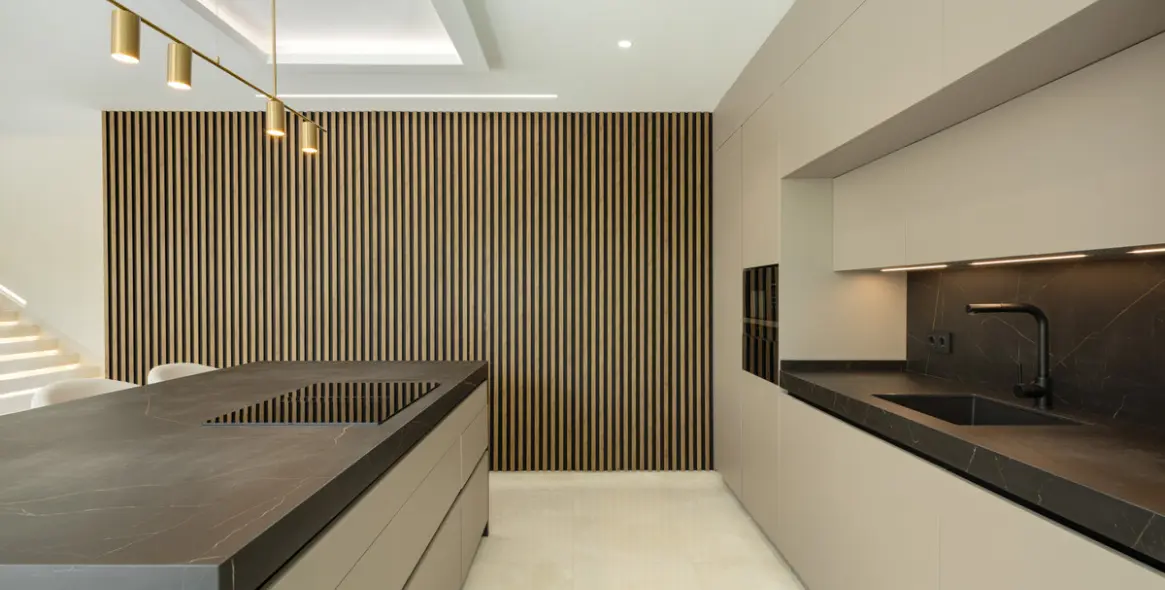 Venta de villa independiente en Nueva Andalucía 10