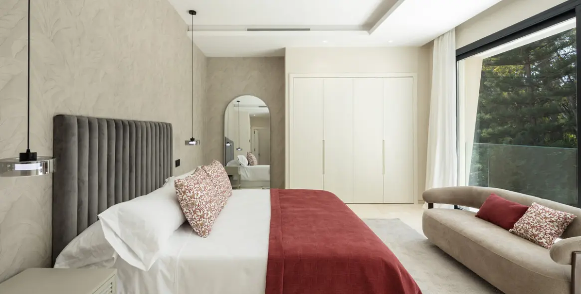 Venta de villa independiente en Nueva Andalucía 23