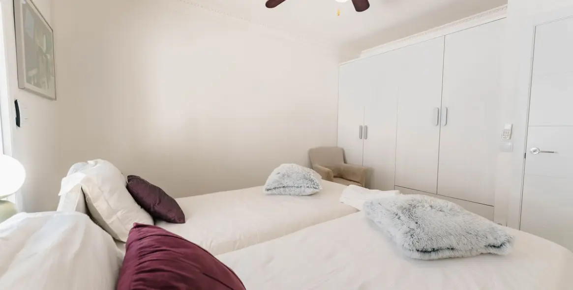 Short-term rent of detached villa in Costabella 29