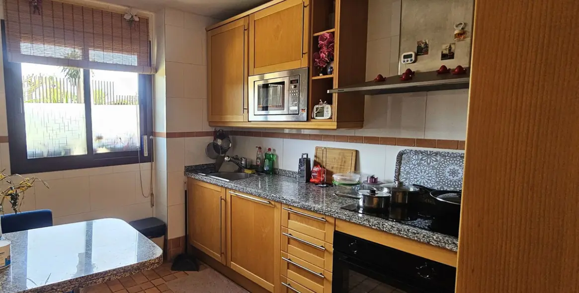 Long-term rent of ground floor apartment in Estepona 15