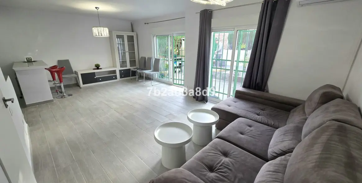 Long-term rent of townhouse in Atalaya 2